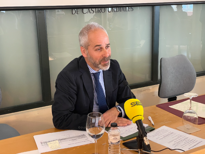 Imagen de Silva espera incluir 16 millones en el presupuesto para la subida salarial de los docentes