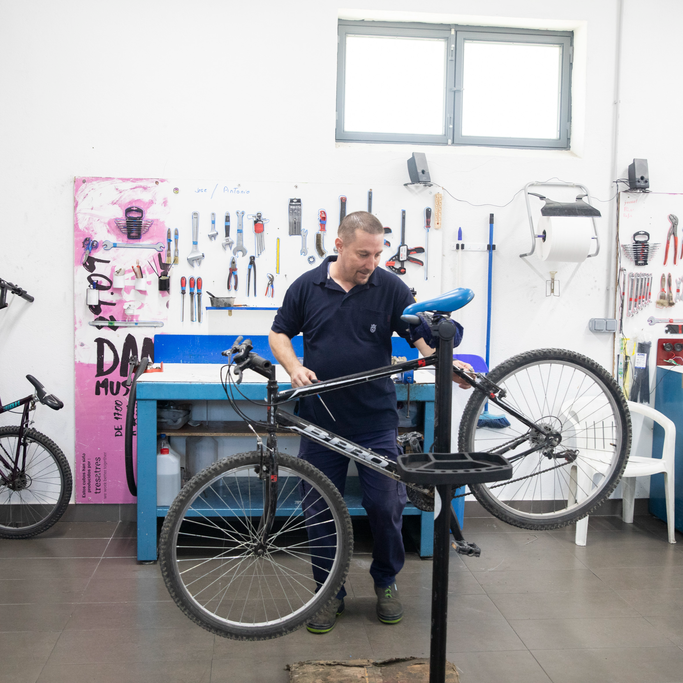 'Reciclo' y la reparación de bicis en Pamplona