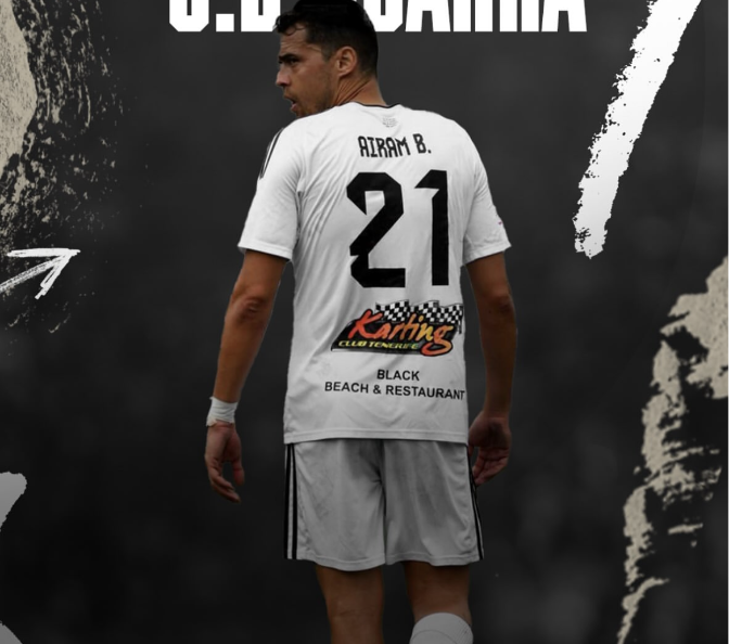 Imagen de Airam Benito, refuerzo de lujo para la SD Tenisca. El futbolista tinerfeño regresa al fútbol de Tercera tras su aventura veraniega en Maldivas y después de militar la temporada pasada en la desaparecida UD Ibarra