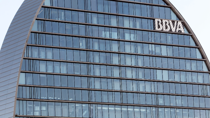 Imagen de El BBVA anuncia un dividendo récord en noviembre y tienta al accionista del Sabadell
