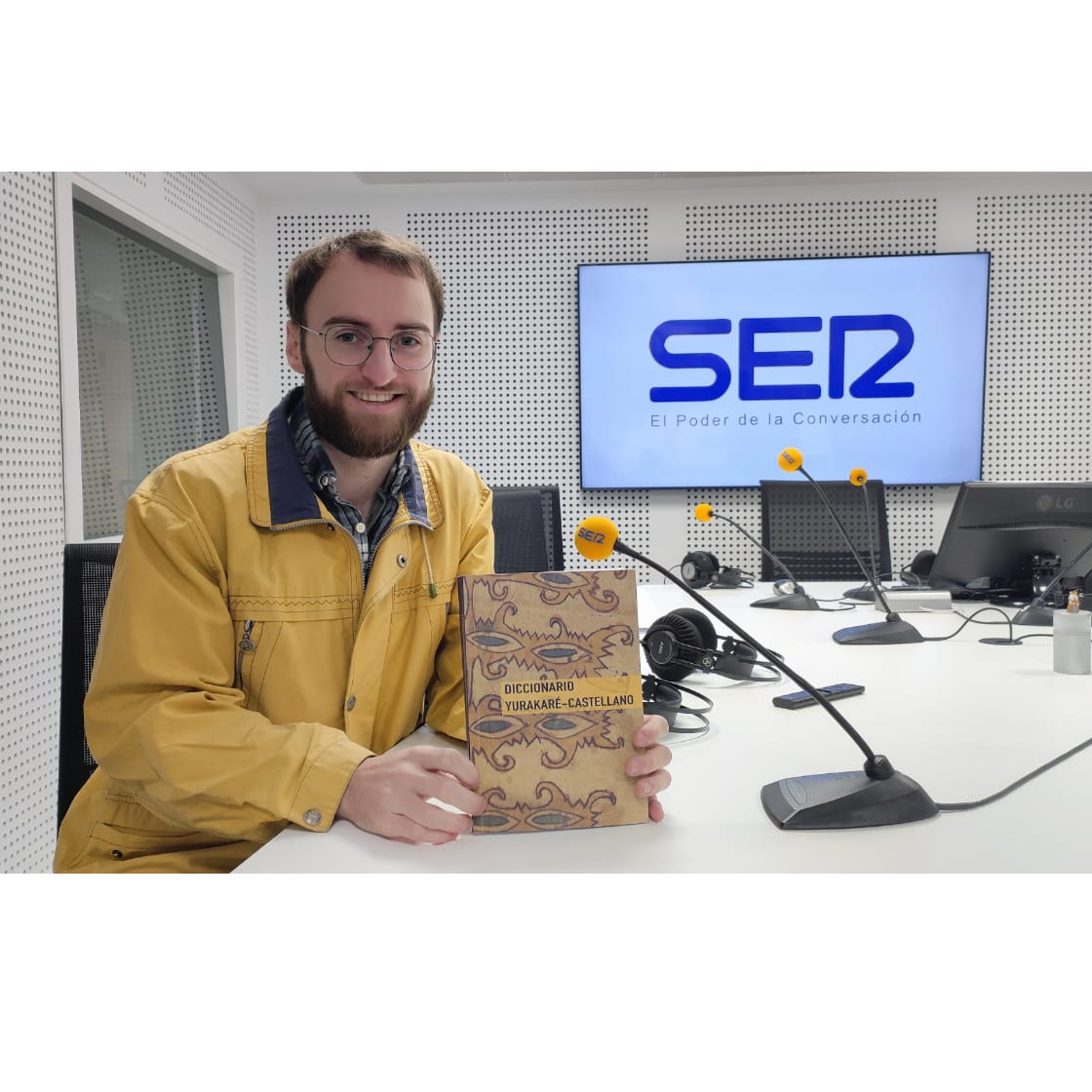 Julen Villarreal presenta el Diccionario Yurakaré-Castellano