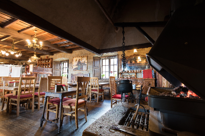 Palacio de Canedo en San Valentín, un menú internacional que enamora