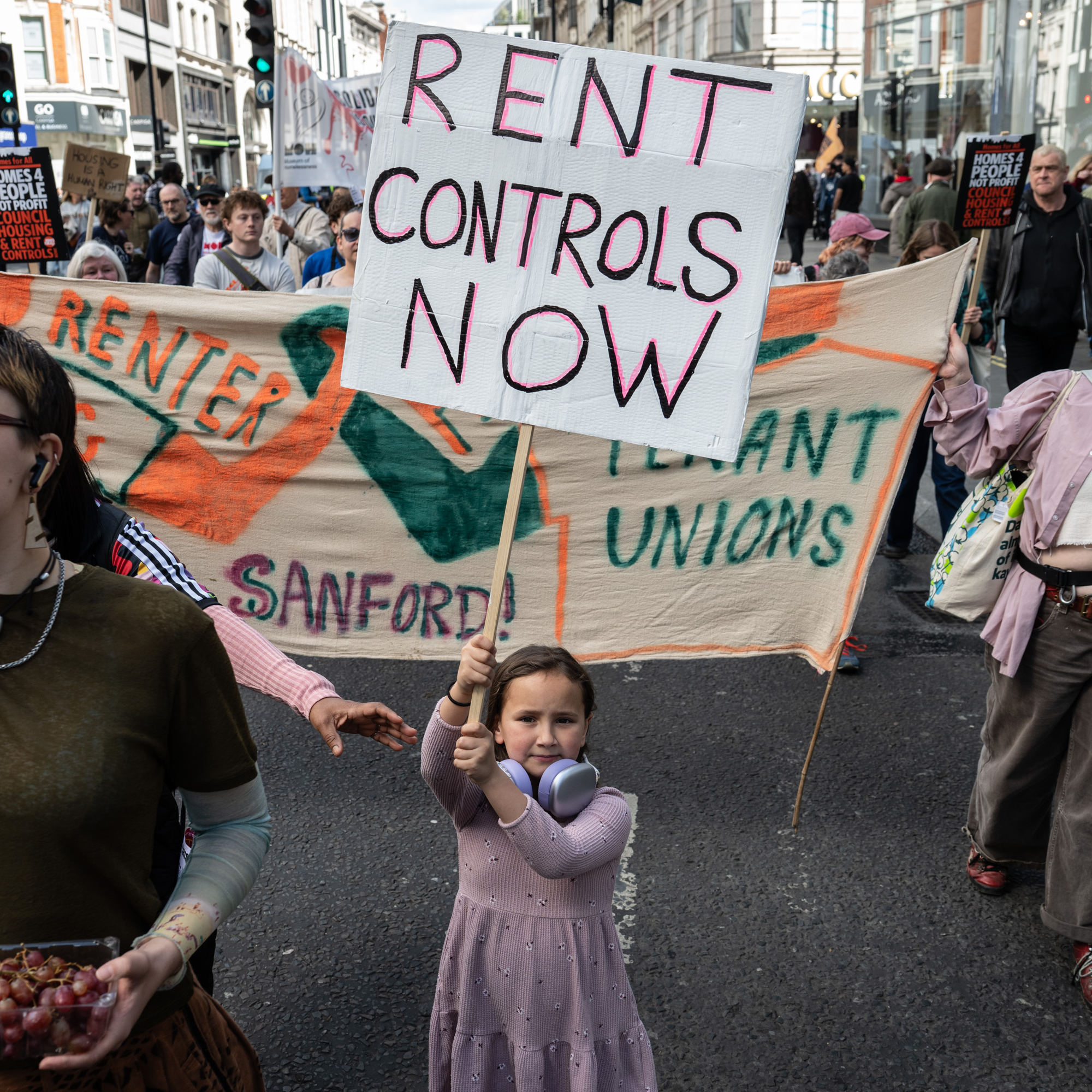 Hora 14 Fin de Semana | Alemania, Reino Unido o Portugal: otros escenarios de la crisis de la vivienda en en Europa