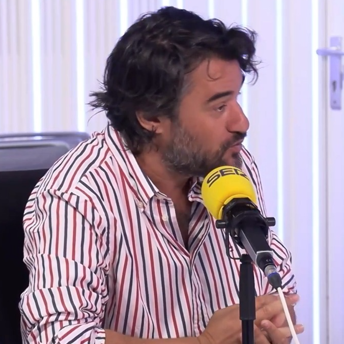 Manuel Jabois, sobre el anuncio del Párkinson de Colubi: "Una enfermedad te cambia la vida, pero tú puedes decidir cómo relacionarte con ella"