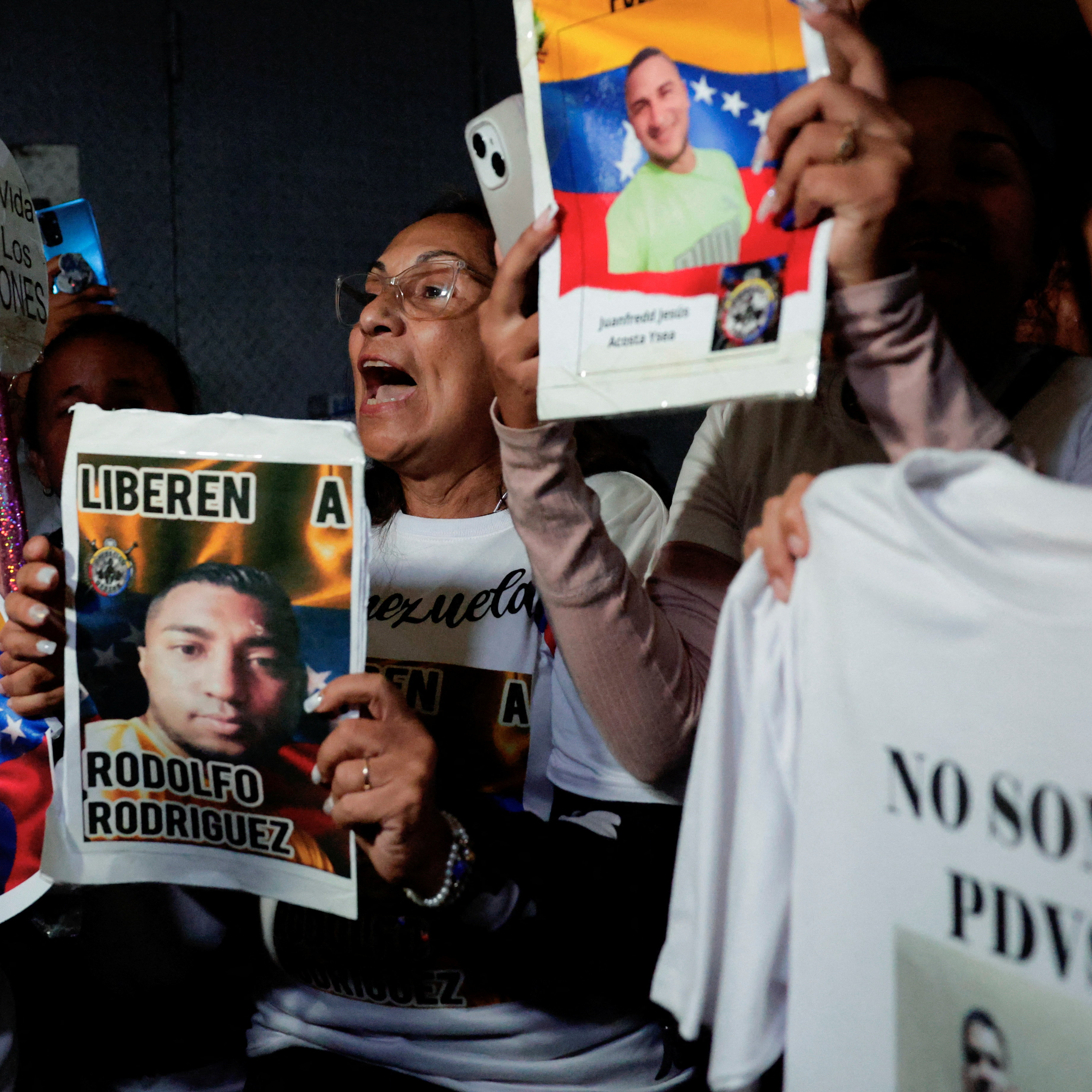 "Por fin se está haciendo justicia en Venezuela": Los familiares de los presos políticos en Venezuela confían en la aprobación de la amnistía general episode artwork