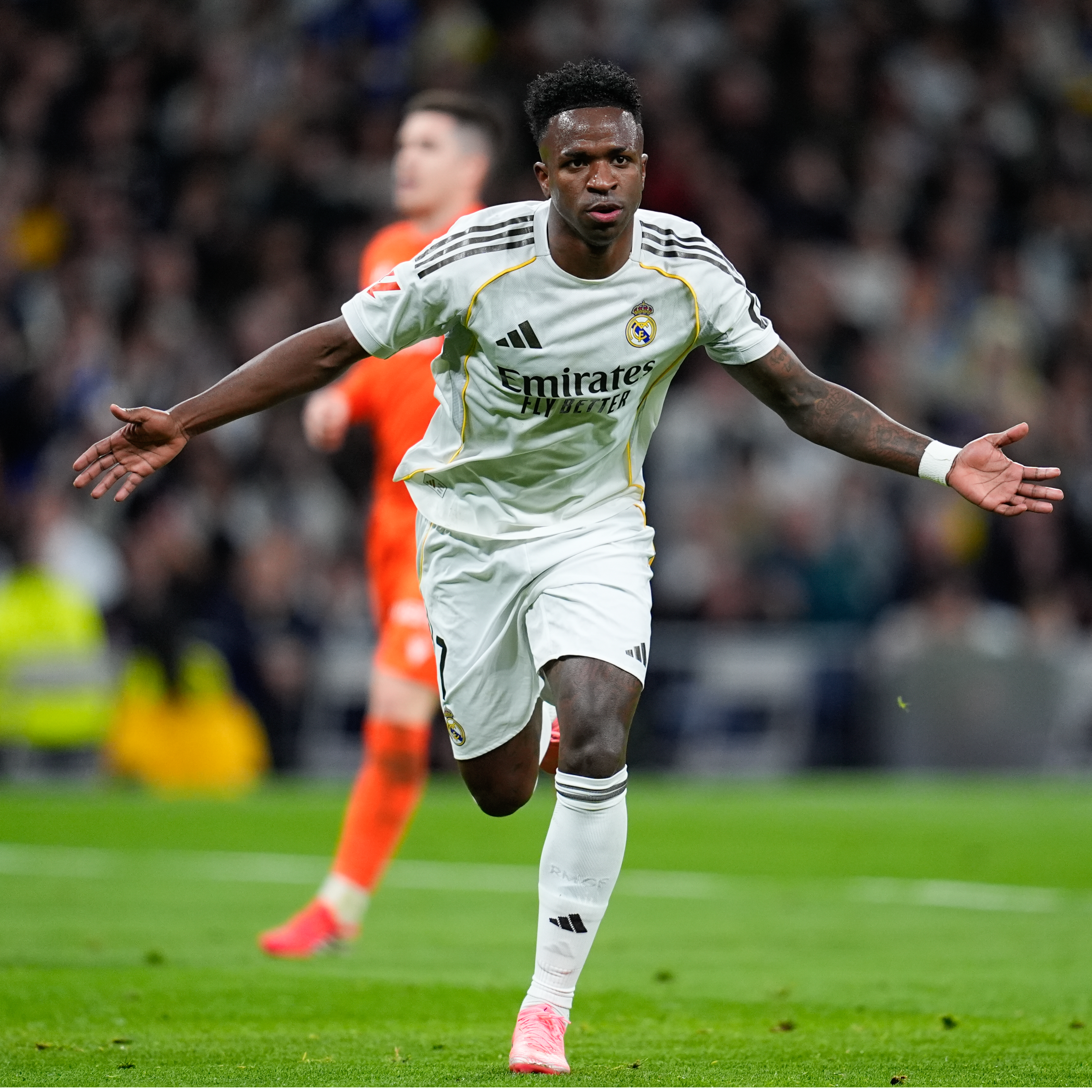 Carrusel sábado | Doblete, redención y golpe en la mesa de Vinicius contra la Real Sociedad: "Es una noche para reconciliarse con el Bernabéu"