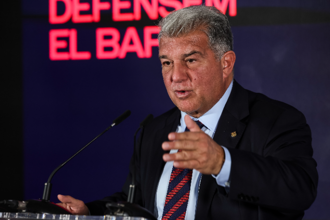 "Un penalti nada más", la rèplica de Laporta a Florentino al 'Què t'hi jugues!'