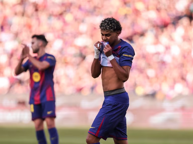 El Ramadà i els efectes que té als futbolistes professionals: "Hi ha risc de lesió i baixada de rendiment"