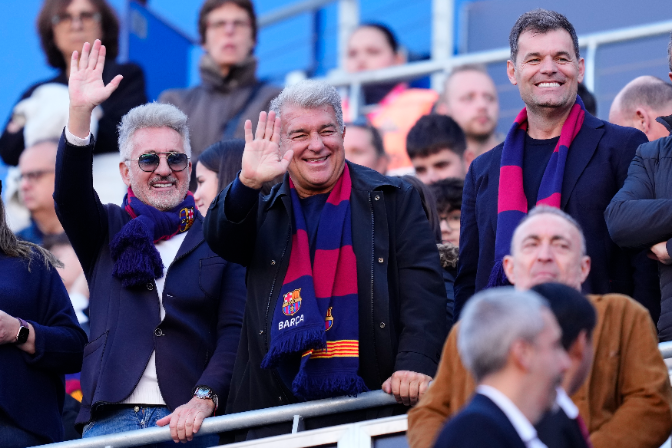 El bany de masses de Laporta al Camp Nou: 14 entrades i 2898 euros