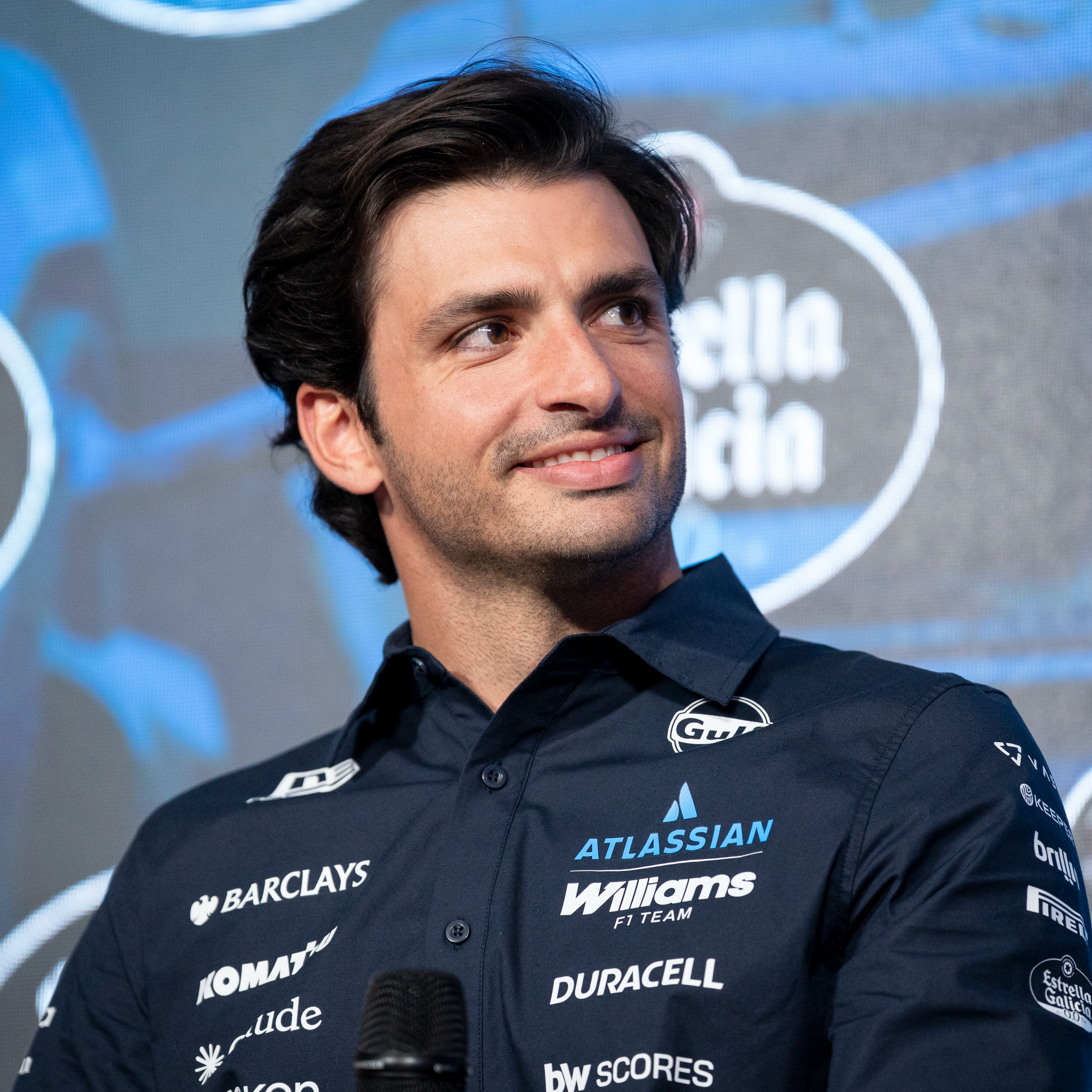 Entrevista | Carlos Sainz pide paciencia con el nuevo reglamento de F1: "No me gusta llevar el coche, pero prefiero esperar a la primera carrera"