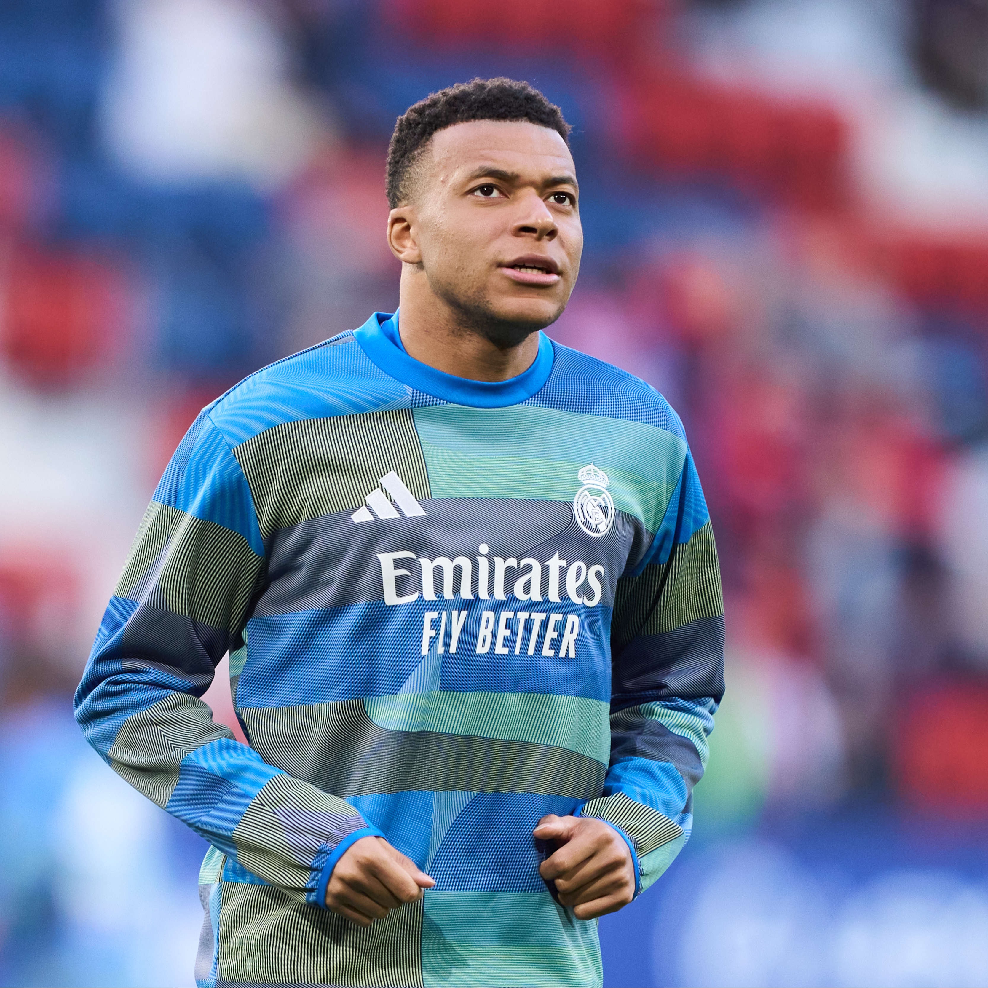 Noticias El Larguero |  El entorno de Mbappé discrepa con el Real Madrid en los plazos de su vuelta: "No le sobra ni uno de los 100 días hasta el Mundial"