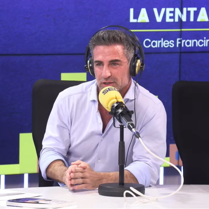 La Ventana de 18 a 20h | ¿Cómo se supera el miedo a volar?: el piloto Perico Durán presenta 'Volar sin miedo'