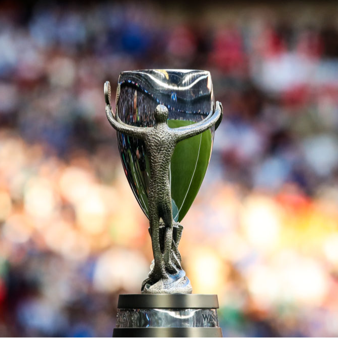 Noticias El Larguero | Final a ida y vuelta, sede neutral en Europa o cancelar el partido: las tres opciones sobre las que trabajan CONMEBOL y UEFA para resolver la Finalíssima