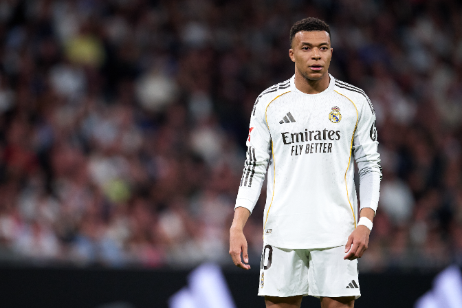 La nova cançó del nostre Florentino Pérez: "Mira la rodilla, dilla, dilla"