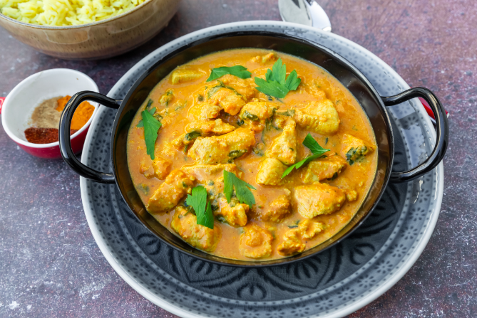 Pollo al curry, la receta con la que triunfa el Ingeniero Cocinero