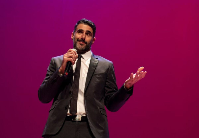 David Amor se sube al escenario del Teatro San Francisco con "Love está en el aire" (09/04/2026) David Amor se sube al escenario del Teatro San Francisco con "Love está en el aire" (09/04/2026)