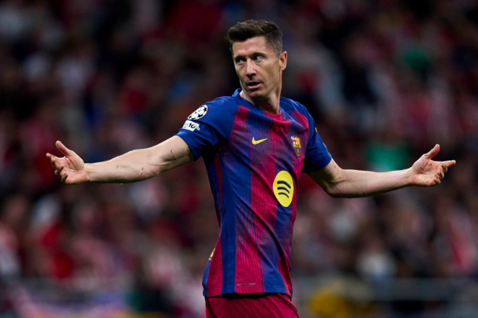 Lewandowski no té a dia d'avui cap oferta formal del Barça per continuar