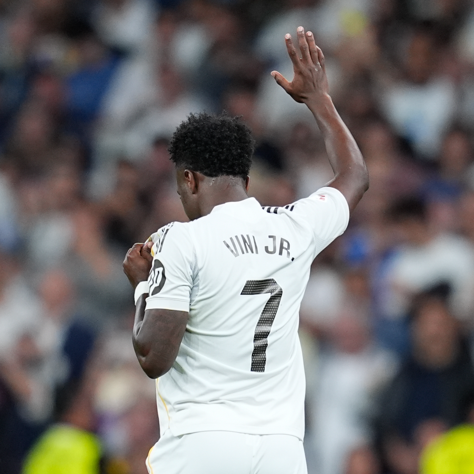 Imagen de Los goles del Real Madrid 2-1 Deportivo Alavés | Victoria entre pitos