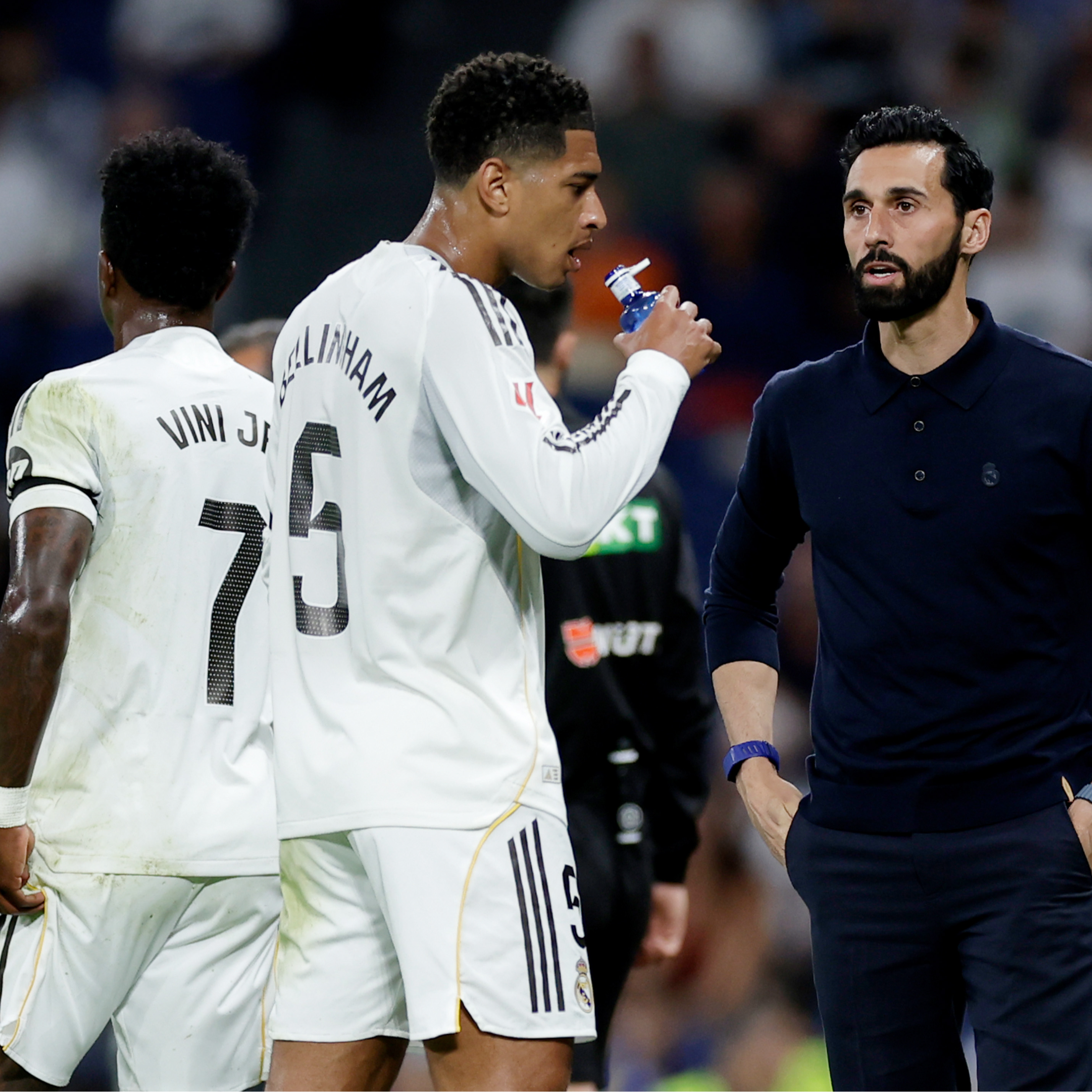 El Sanedrín | El detalle de Arbeloa que cuestiona su relación con Carvajal: "Se ha deshecho en pedir la renovación de Vinícius, pero..."