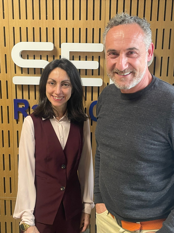 Entrevista con Marcos Marcel y Charo Carrasco, sobre Proyecto Platea, que representará a Ronda en el Festival Internacional de Teatro Universitario de Agadir 2026, en Hoy Por Hoy Ronda y Comarca (22/04/26) episode artwork