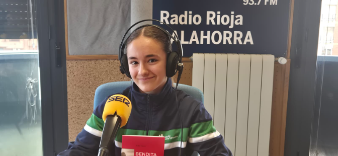 Escribir poesía con 15 años se puede: la calagurritana Sofía Ginés publica su primer libro episode artwork