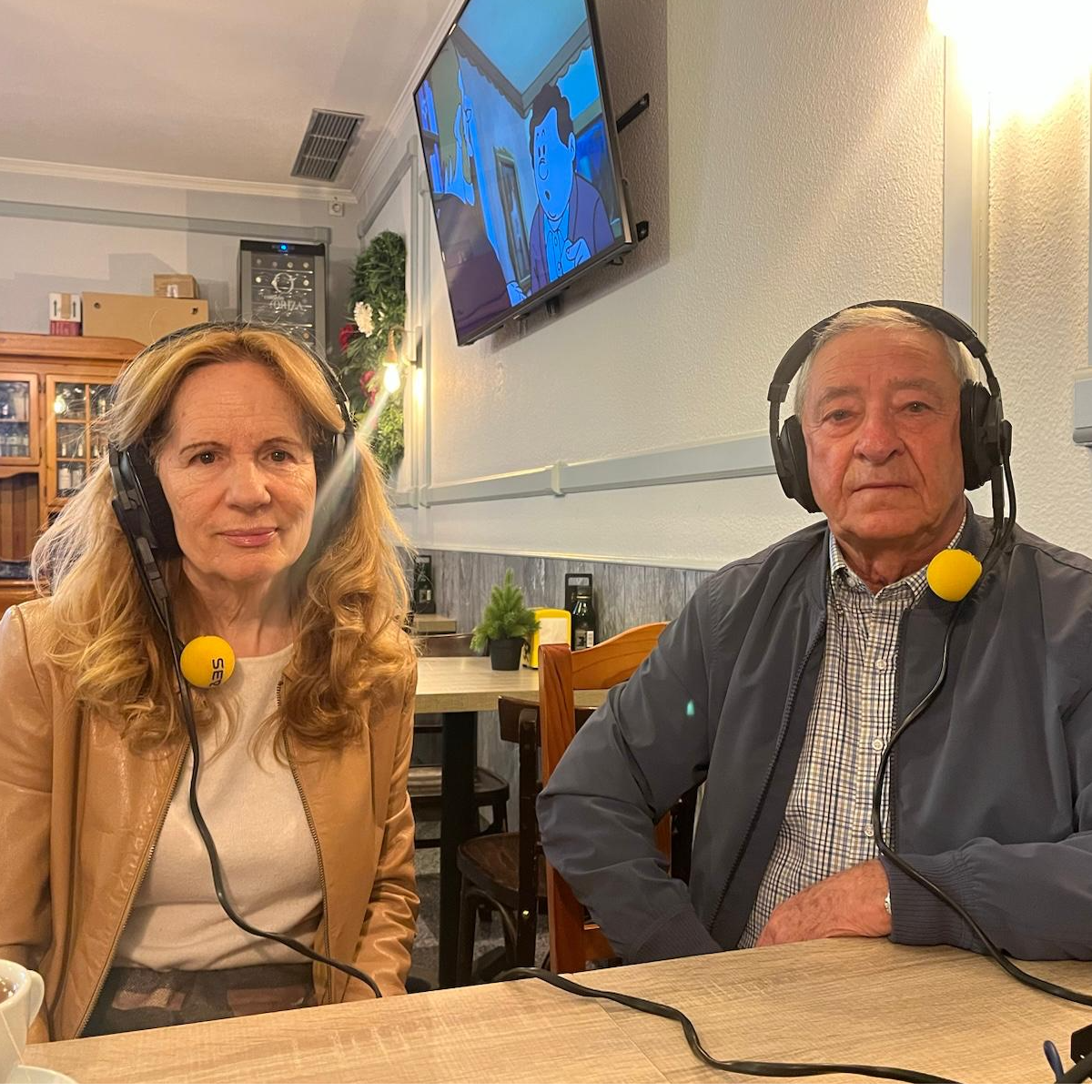 Desayunando con... | Rosi y Paco, los que de verdad mandaban en El País