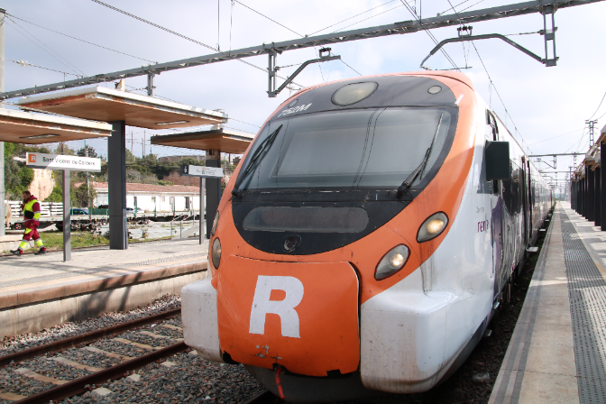 Les plataformes d'usuaris de Rodalies: "Que no li diguin normalitat al servei perquè és un camp de mines" episode artwork