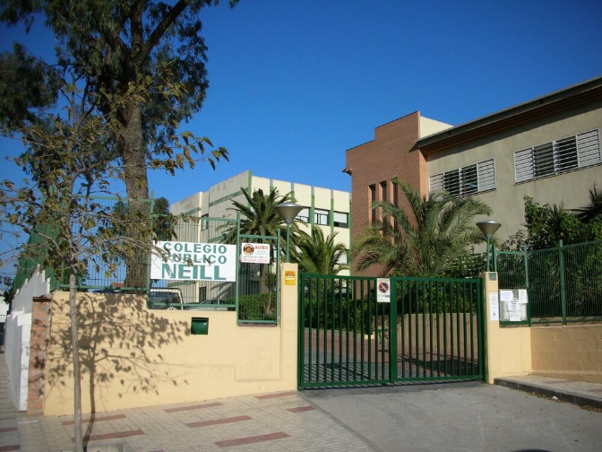 Familias del CEIP Neill de Málaga denuncian el recorte de líneas pese a ser el centro más demandado episode artwork