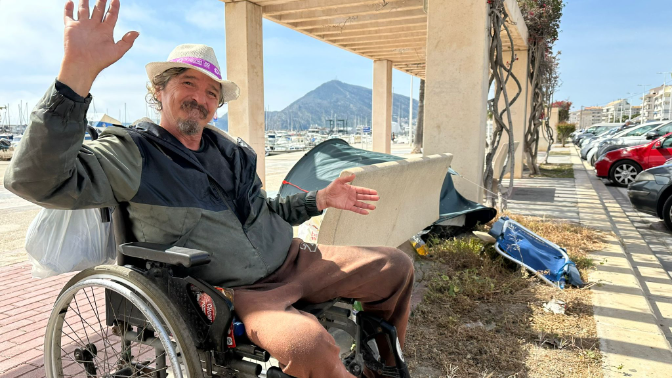 La historia de Nico: de construir casas de lujo a vivir en una tienda en el puerto de Altea episode artwork