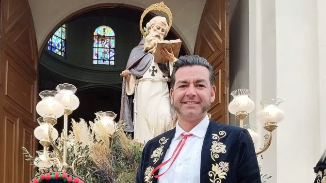 Antonio Mallebrera habla sobre el incidente ocurrido durante la Entradica Cristiana de Elda. episode artwork