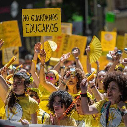 La Ventana | "Nos estamos convirtiendo más en gestores que en maestros": La educación valenciana entra en un punto límite tras semanas de huelga