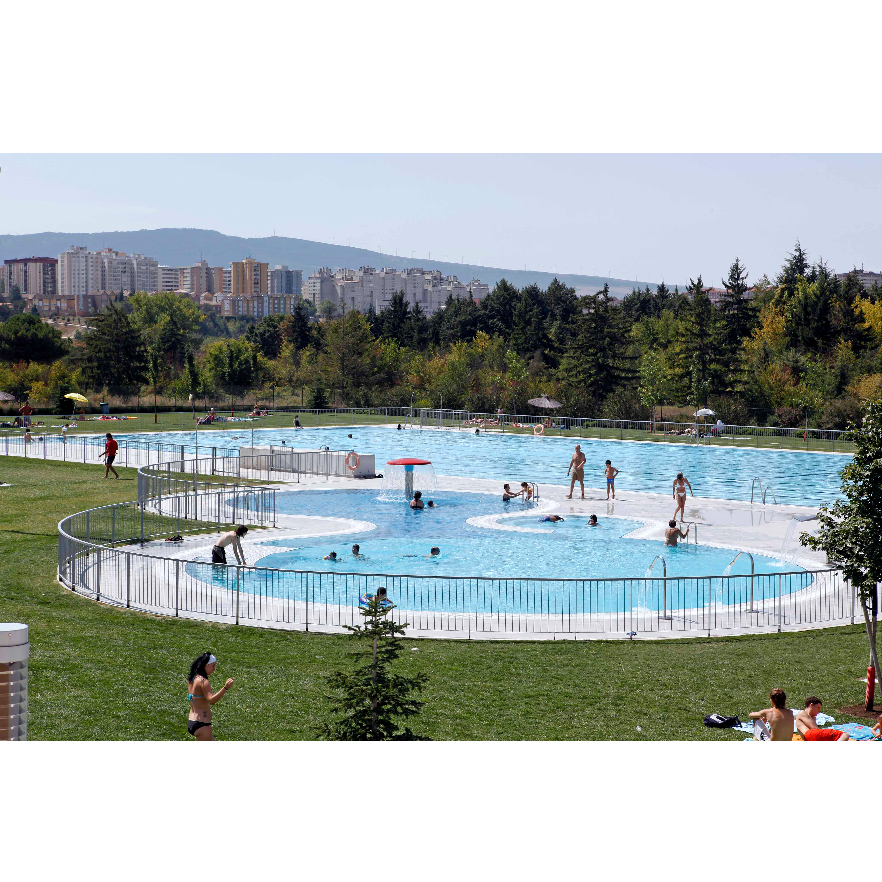 ¿Cuándo abren las piscinas en Pamplona?