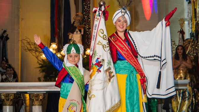 Adriana y Diego, abanderada y capitán infantiles Musulmanes 2026. episode artwork