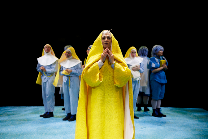 "Las últimas": el Teatro Valle-Inclán revisa el pasado colonialista español