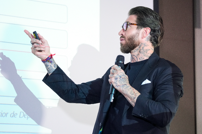 El nostre Sergio Ramos vol comprar el Sevilla