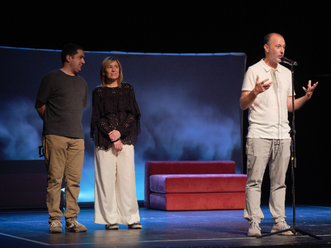 Tragaluz-Entrevista a Josep Policarpo, director artístic de la Mostra de Teatre d'Alcoi episode artwork