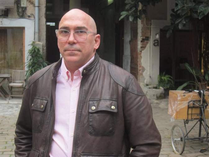 Manuel Barbero, pare d’una víctima d’abusos als Maristes de Sants: "Fa dècades que oculten la pederàstia i els hem aplaudit set minuts al Congrés" episode artwork