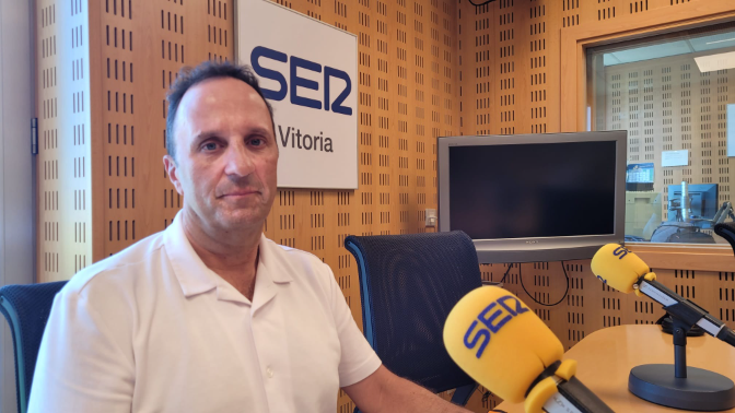 Entrevista a Enrique Bárez, director de la OSI Araba episode artwork