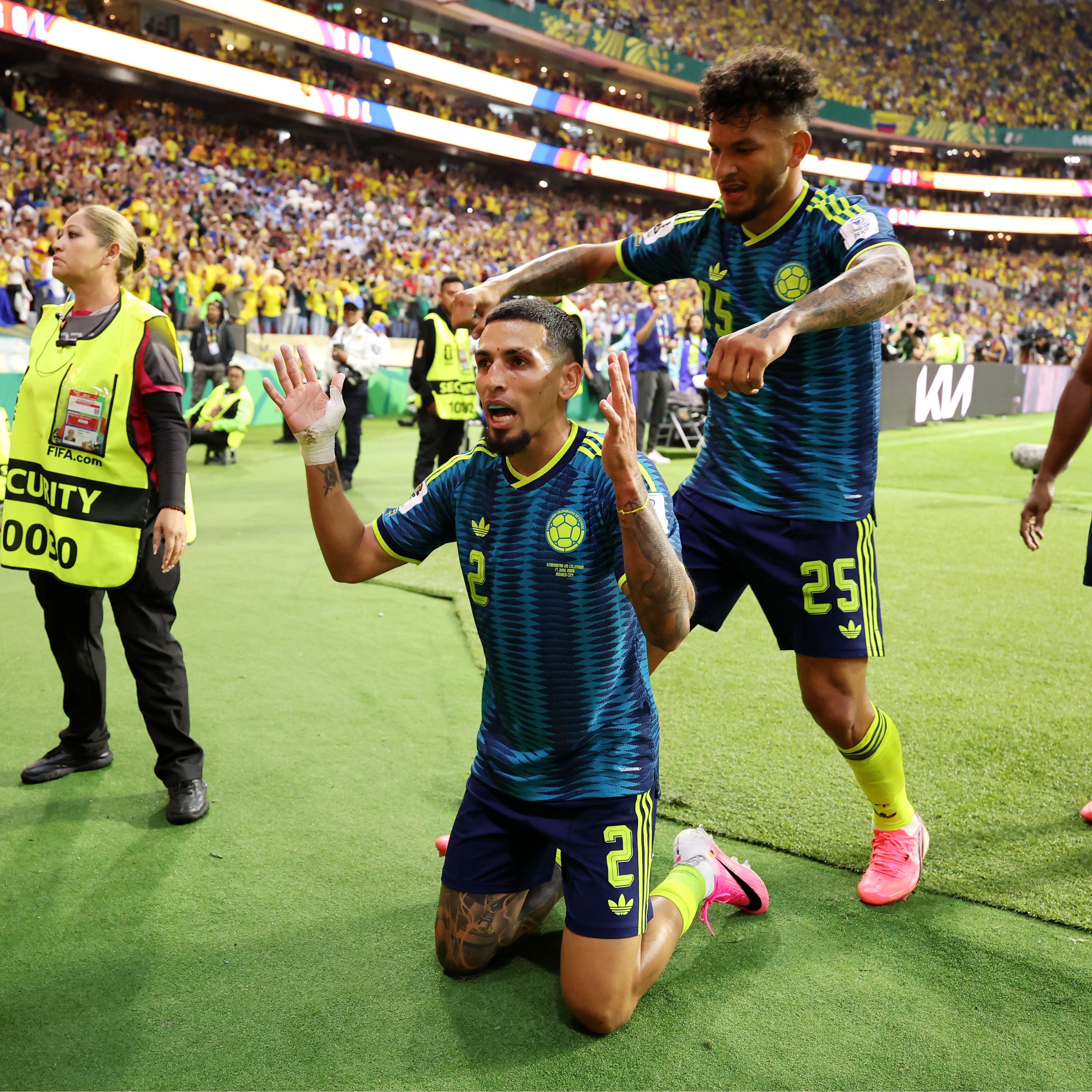 Imagen de Uzbekistán 1 - 3 Colombia | Los cafeteros sufren ganan en el estreno