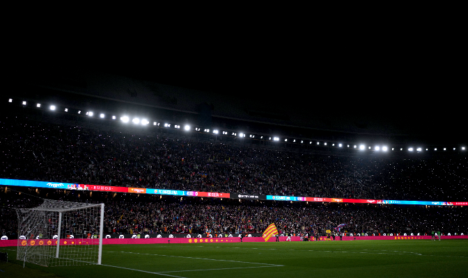 New Era revèn una part dels seients VIP del Camp Nou a una empresa de Singapur episode artwork
