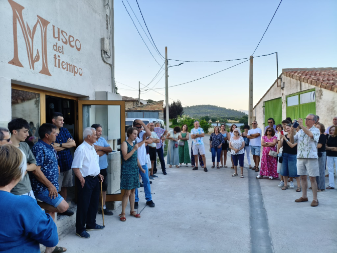 Lola Giménez, alcaldesa de Biscarrués, habla de la inauguración del Museo del Tiempo y de la restauración de las campanas. episode artwork