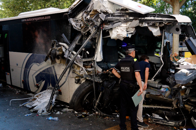 Crònica: a l'espera del detall del tacògraf per determinar la velocitat de l'autobús