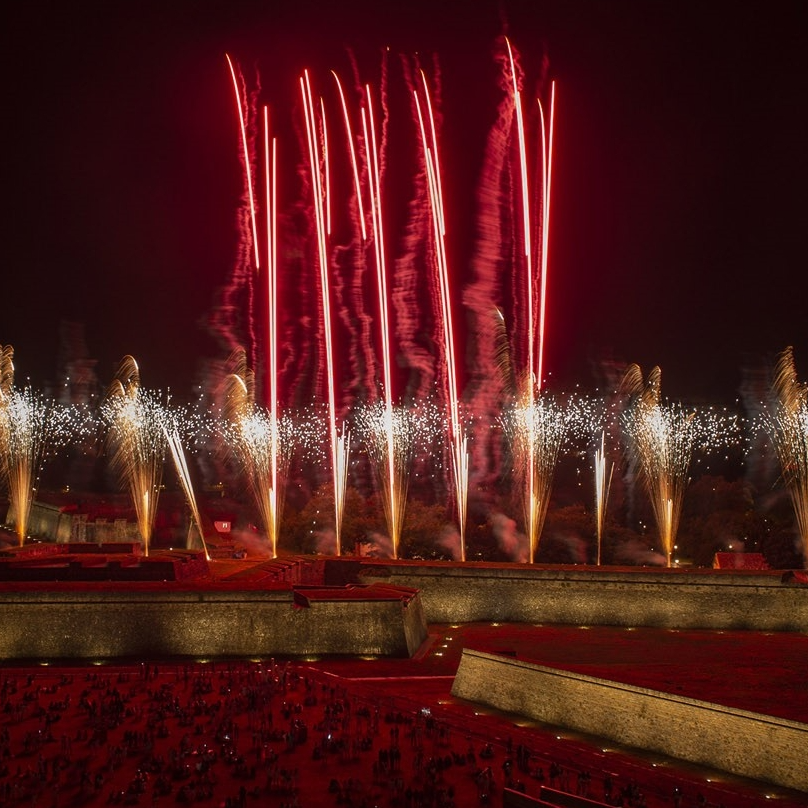 El espectáculo de fuegos artificiales del 7 de julio episode artwork