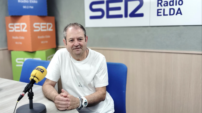 Entrevista | José Joaquín Martínez Egido, catedrático de la Universidad de Alicante. Con él hablamos de “Textos con sabor de origen”. episode artwork