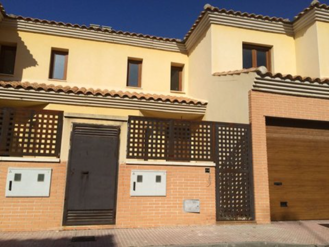 Ciudad Real concentra ocho de los municipios más baratos de España para comprar una casa episode artwork