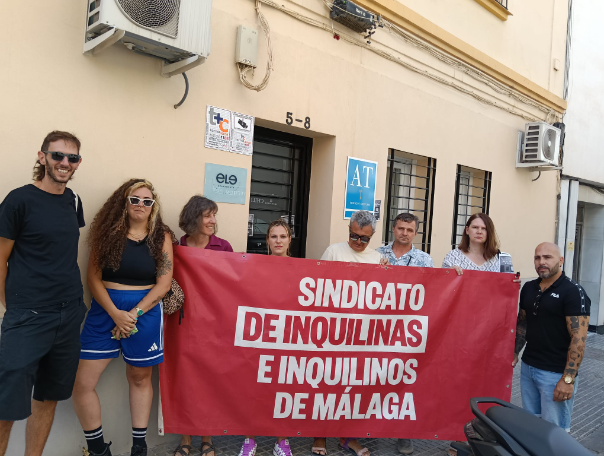 Avenida Europa 15: crece el temor a los desahucios entre los vecinos