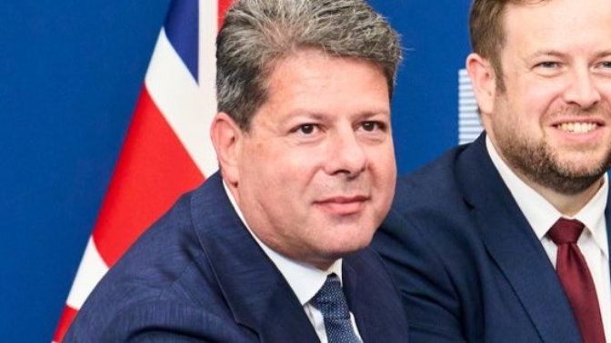 Picardo: "Cada paso que damos en libertad sin tener que enseñar pasaportes es un paso sobre el maldito dictador" episode artwork