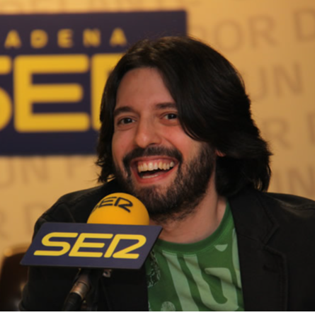 El Faro | El Faro | Andrés Neuman con Laura Piñero - La caja de voces