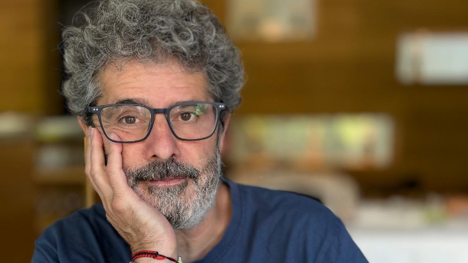 Entrevista | Aitor Marín, periodista y escritor. episode artwork