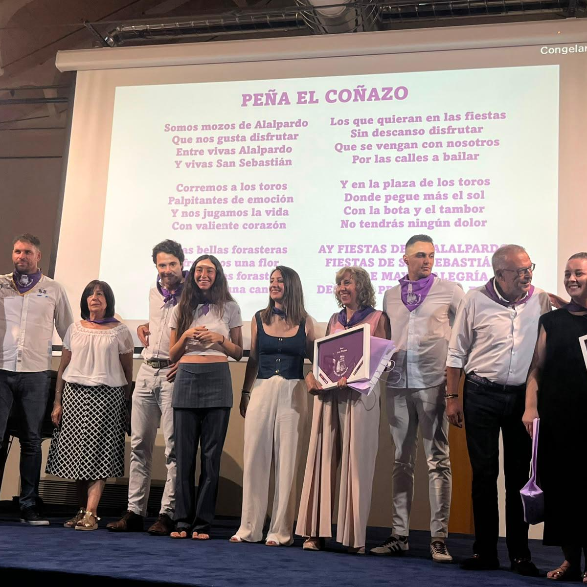 Entrevista a Benito de la Mata, presidente de la peña 'El Coñazo' de Alalpardo sobre el 50 aniversario de la peña, la más antigua de la Comunidad de Madrid.